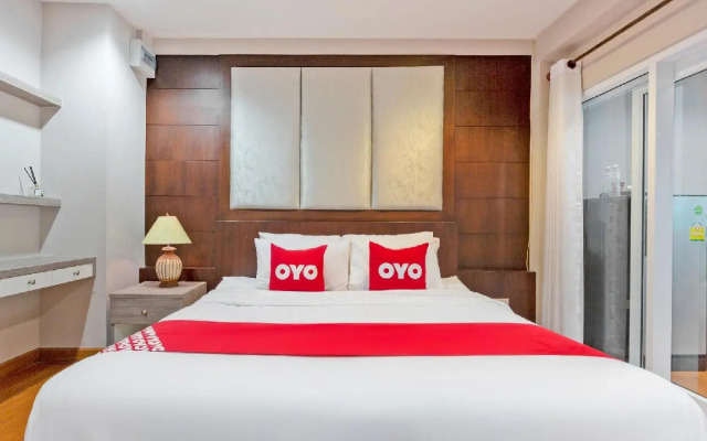 OYO 995 Blue Cafe Apartment