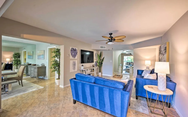 Naples Condo w/ Enclosed Balcony & Lake Views!