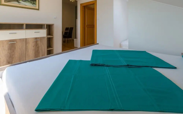 Apartment Pericic Zuti