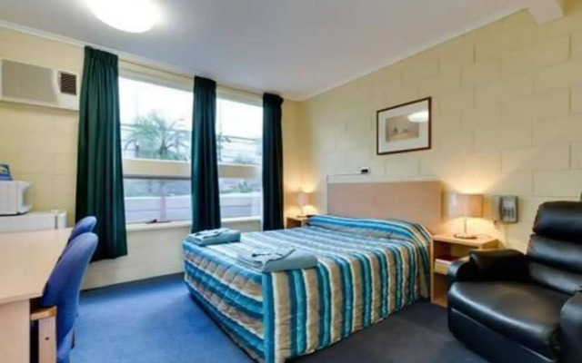 Enfield Motor Inn