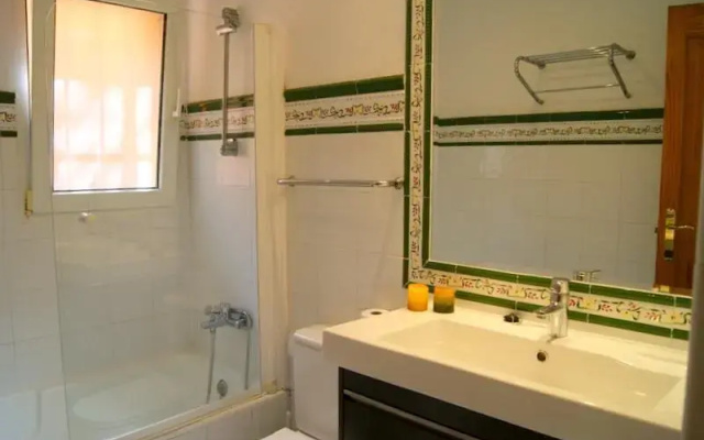 Villa near the beach, with pool, in Javea