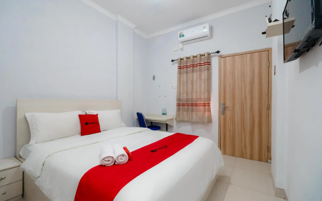 RedDoorz Syariah near Stasiun LRT Bumi Sriwijaya