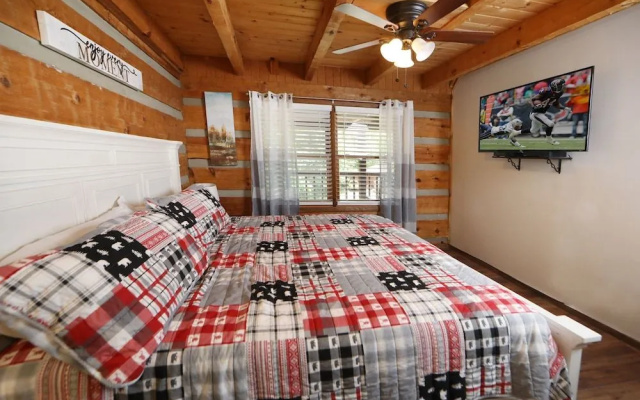 Bear Trails - Two Bedroom Cabin