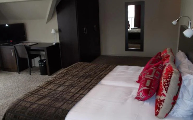 Memlinc Palace Hotel