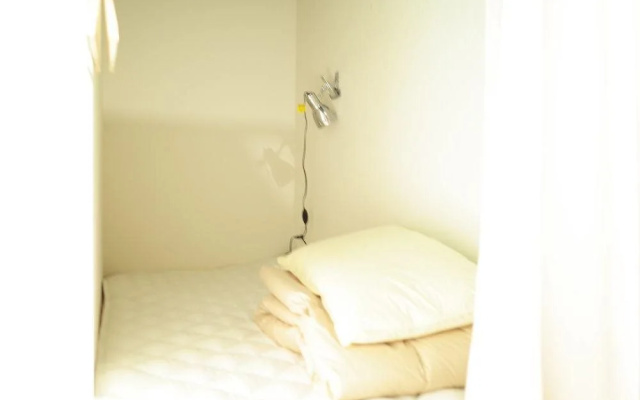 bnb+ SHINJYUKU Yotsuya Ikebana Okina - Hostel