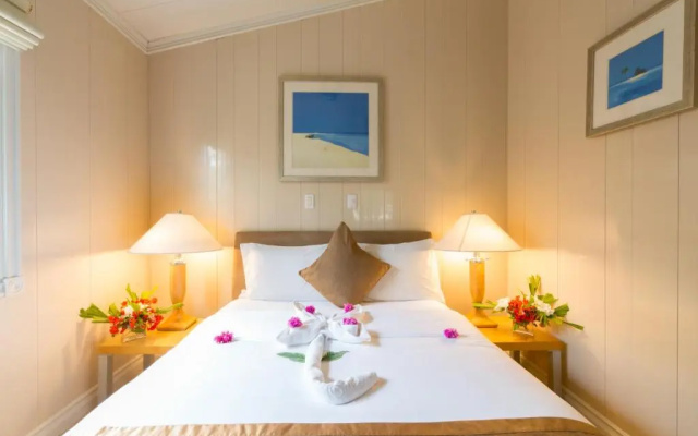 Kokomo Botanical Resort - Caribbean Family Cottages