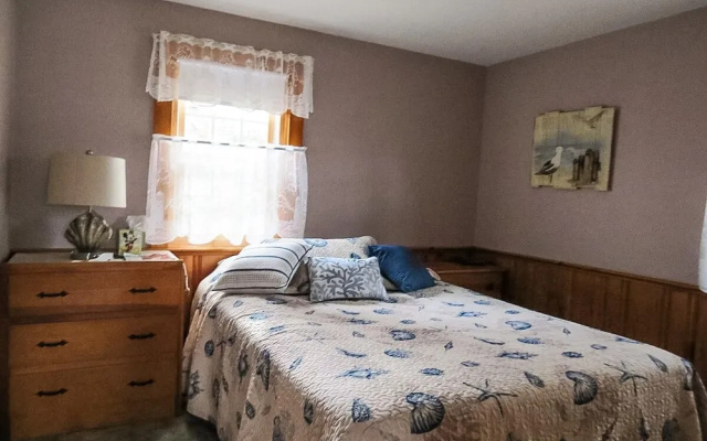 5 Ivy Hill Lane - Three Bedroom House