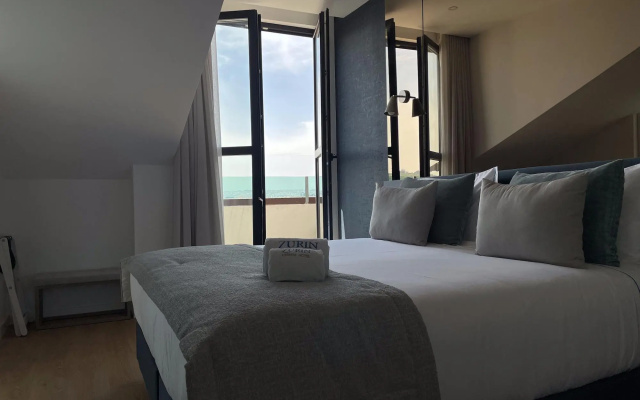 Zurin Charm Hotel