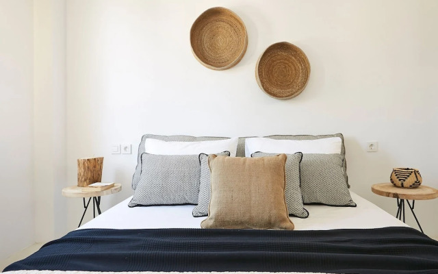 Le Blanc Suite