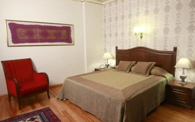 Uyan Hotel