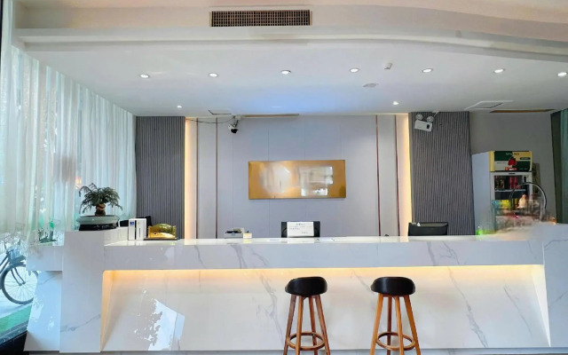 Yulin Jade Business Hotel