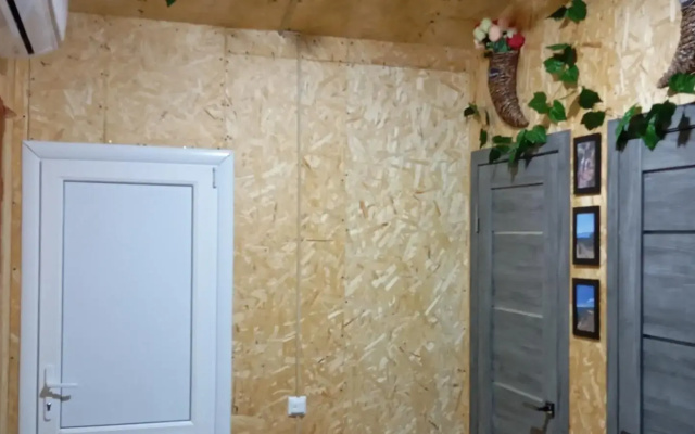 Домик у обрыва