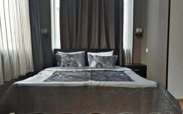 Tbilisi Center Delux Family Apartment