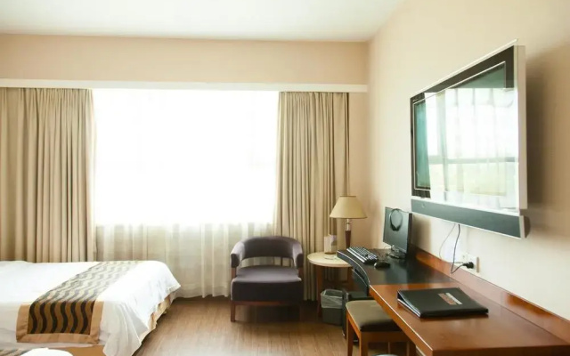 Crown Jiakai Hotel
