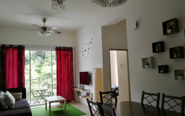 My 3 Rooms Apartment at Golden Hills