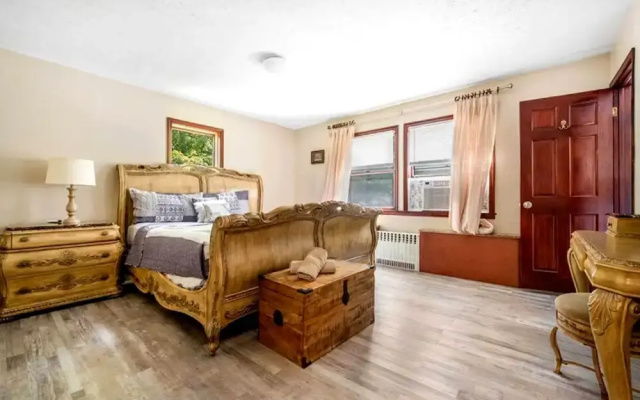 Garden View Home