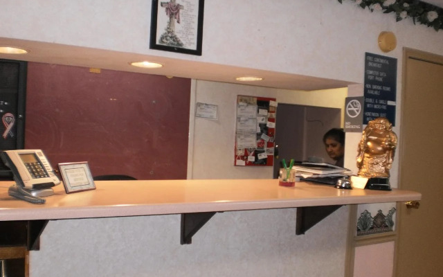 Executive Inn & Suites - Covington