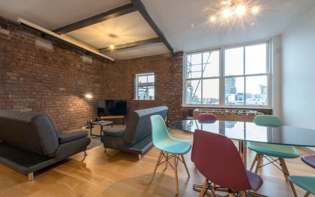 Отель 2 Bedroom Loft Apartment With City View Великобритания, Манчестер - отзывы, цены и фото номеров - забронировать отель 2 Bedroom Loft Apartment With City View онлайн комната для гостей