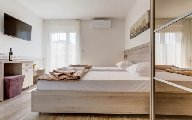 Almare apartments  Budva