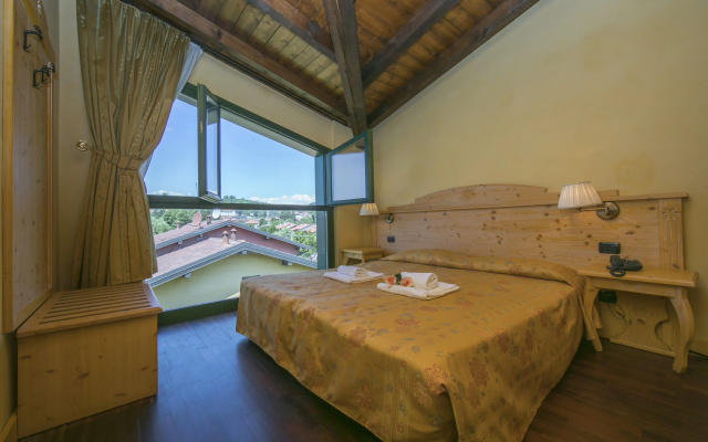 Montelago Charming Relax 3