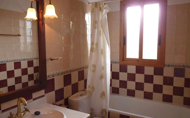 Malaga 101849 3 Bedroom Villa By Mo Rentals