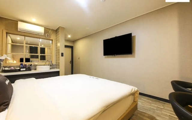 Hotel the Ace