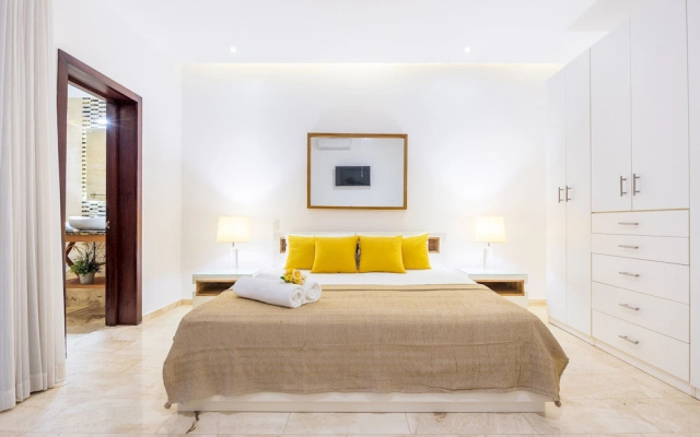 Villa Desiree 5BR Cocotal Luxury Villa Pool Maid