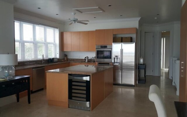 Villa 1D in Charlestown, St. Kitts and Nevis from 394$, photos, reviews - zenhotels.com
