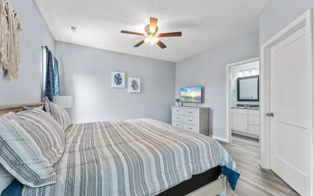 Endless Summer 3 Bedroom Condo by RedAwning