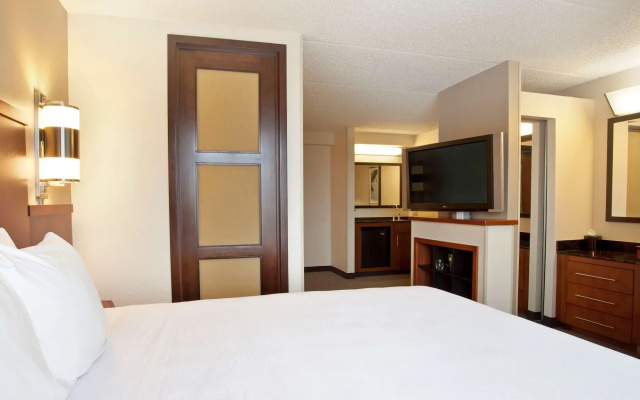 Hyatt Place across from Universal Orlando Resort