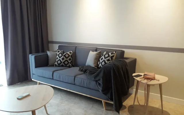 7Stonez Anggun Suites