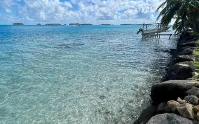 Waterfront paradise 2 br; stunning sunsets