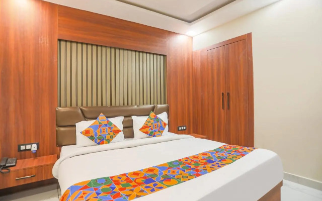 Fabhotel The Treenity House