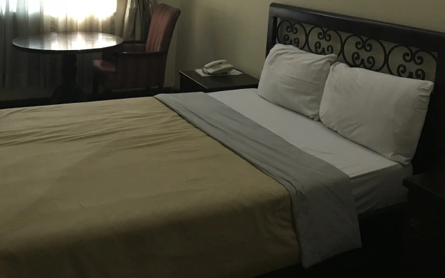 GQ International Hotel