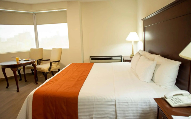 Hotel Plaza Calzada