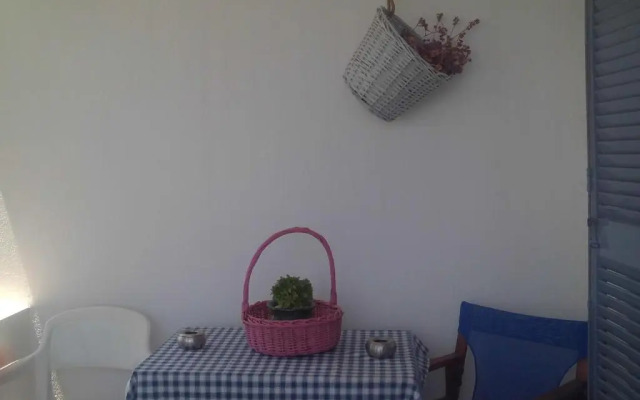 Kiki's Dream Refurbished Apartment With a Bacony and sea Views
