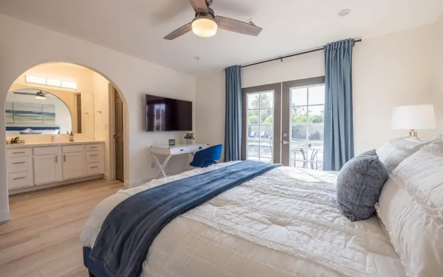 Scottsdale Sahuaro 4 Bedroom Home by RedAwning
