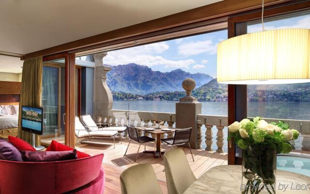 Отель Grand Hotel Tremezzo Италия, Тремеццо - 2 отзыва об отеле, цены и фото номеров - забронировать отель Grand Hotel Tremezzo онлайн вид на фасад