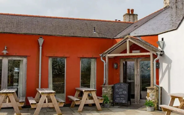 Black Lion Bed & Breakfast