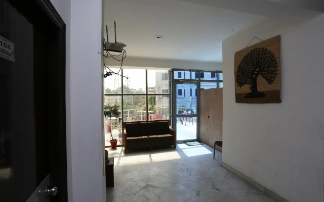 OYO 23478 Hotel Kamran Residency