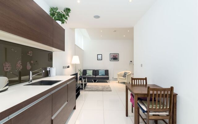 Отель Modern 1BR Home in Kings Cross! 3 Guests Лондон