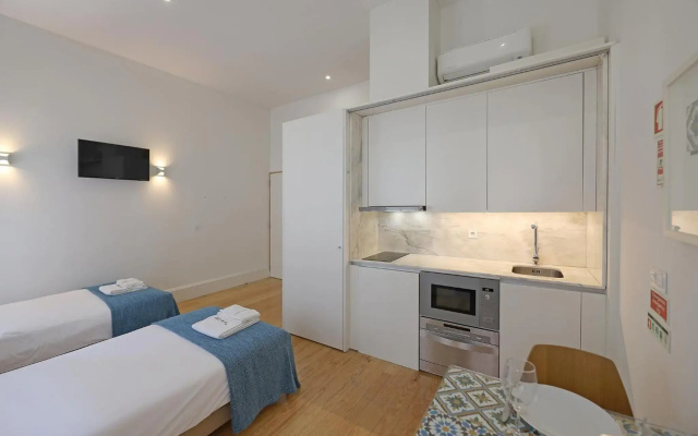 FLH Porto Traditional Studio