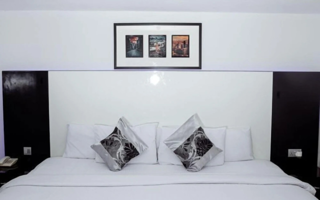 Novatel Hotel