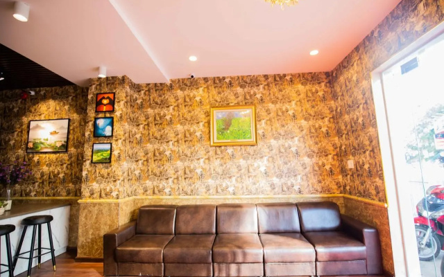 Hoa Sen Hotel