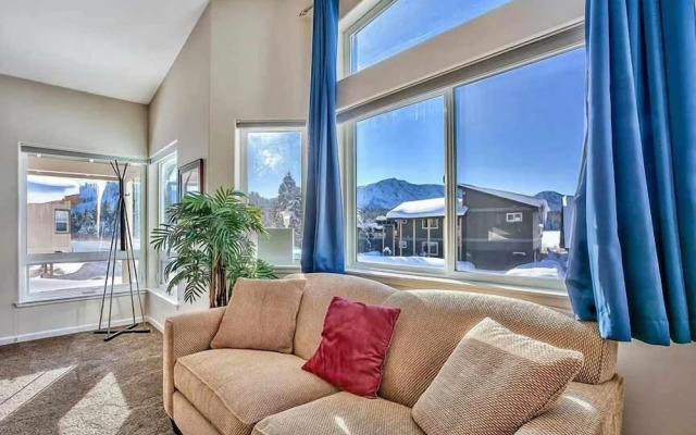 1759 Venice Drive 5 Bedroom Home by RedAwning