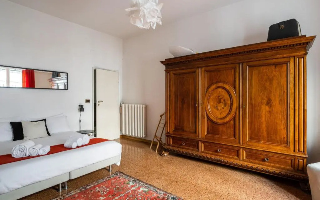 Z8 Comfort In the Heart of Bologna