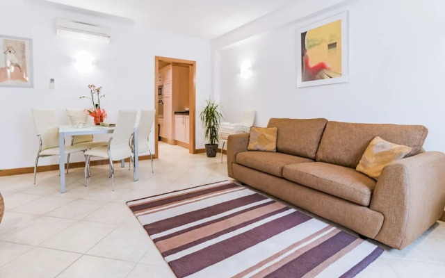 Monte Amendoa Apt in Lagos