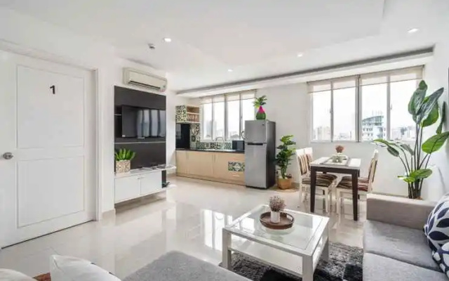 HoLo Alex House Saigon - Serviced HomeStay