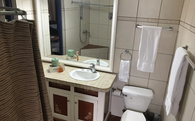 Club Arias Bed & Breakfast