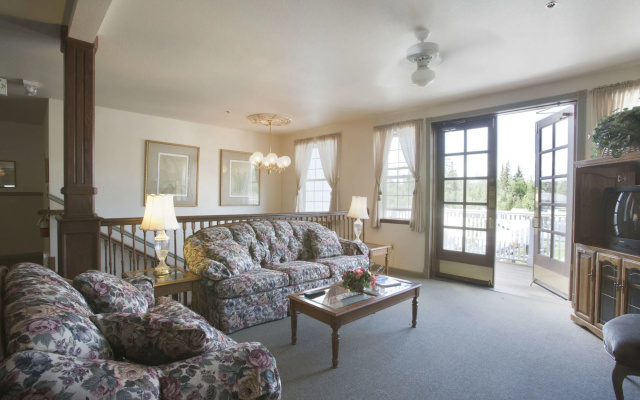 Rivers Edge Resort